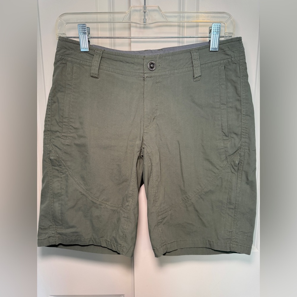 KUHL Women’s Khaki Shorts Size 2 Ready For Outdoor Fun!